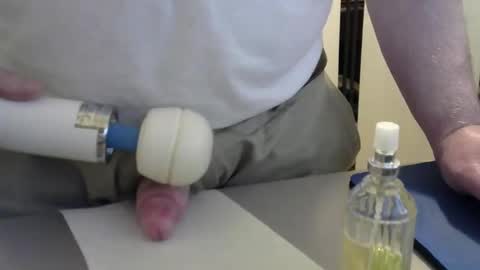 Snapshot of testechat chatting on 27, 12, 2024 Test the Chat online show from 27, 12, 2024