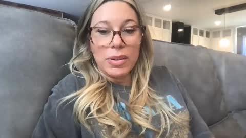Snapshot of texas_blonde chatting on 9, 9, 2025 Daphne Summers online show from 9, 9, 2025
