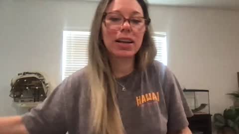 Snapshot of texas_blonde chatting on 24, 4, 2026 Daphne Summers online show from 24, 4, 2026