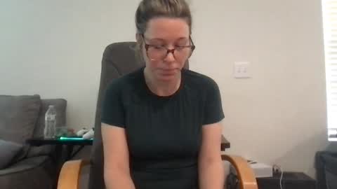 Snapshot of texas_blonde chatting on 28, 5, 2026 Daphne Summers online show from 28, 5, 2026