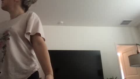 Snapshot of texas_blonde chatting on 3, 6, 2026 Daphne Summers online show from 3, 6, 2026