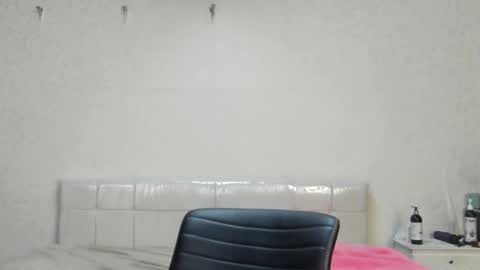 Snapshot of teylor_creed chatting on 8, 2, 2025 teylor creed online show from 8, 2, 2025