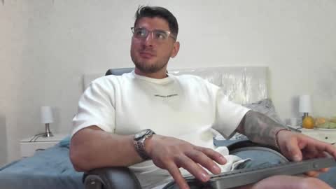 Snapshot of teylor_creed chatting on 5, 3, 2025 teylor creed online show from 5, 3, 2025