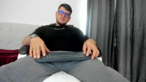 Snapshot of teylor_creed chatting on 1, 11, 2025 teylor creed online show from 1, 11, 2025