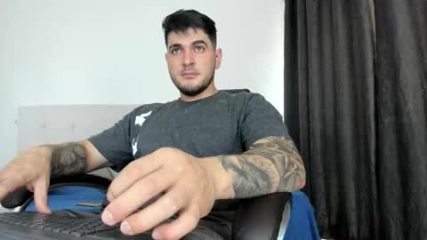 Snapshot of teylor_creed chatting on 16, 12, 2025 teylor creed online show from 16, 12, 2025