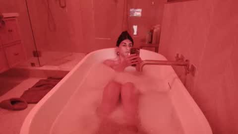 babygirlmami online show from 15, 12, 2025