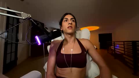 babygirlmami online show from 25, 4, 2026