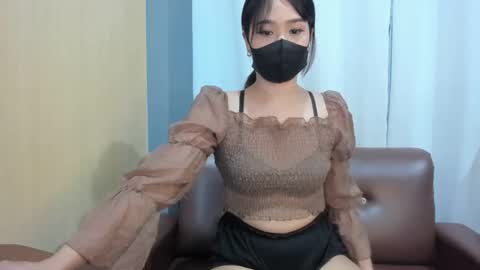 Snapshot of thaidancer chatting on 4, 11, 2025 CJ online show from 4, 11, 2025