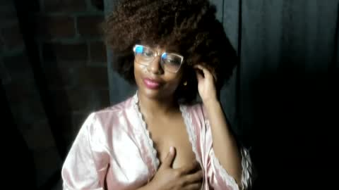 thaimy_ online show from 20, 6, 2026