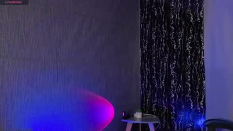  Thalia Anderson  online show from 15, 4, 2026