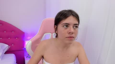 Thalia  online show from 18, 4, 2026