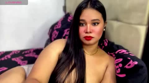 Ms. Thalia online show from 4, 12, 2025