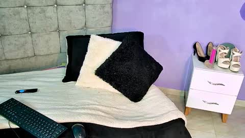 Snapshot of thalia_roose chatting on 13, 3, 2026 Thalia online show from 13, 3, 2026