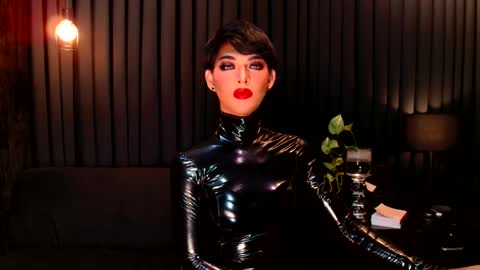 Snapshot of thalia_saint chatting on 7, 1, 2025 Thalia Saint online show from 7, 1, 2025