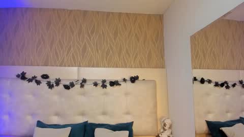 Snapshot of thaliawest chatting on 16, 12, 2025 ThaliaWest online show from 16, 12, 2025