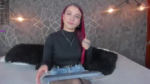 THALIRA ANGELS online show from 11, 7, 2026