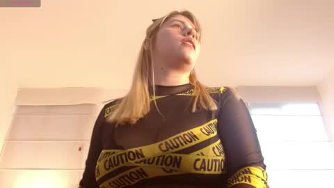   online show from 17, 1, 2025