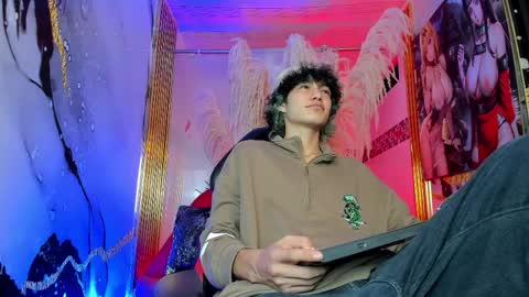 thanier_18 online show from 2, 4, 2026