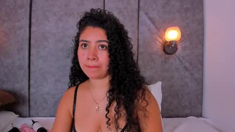thara webstter online show from 28, 7, 2026