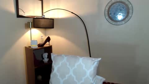 thatslut_deia online show from 5, 10, 2025