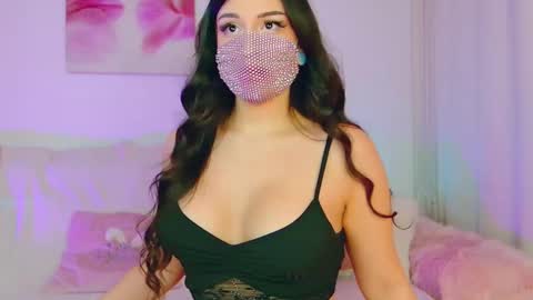 Snapshot of the__sabenna chatting on 23, 11, 2025 Madina online show from 23, 11, 2025