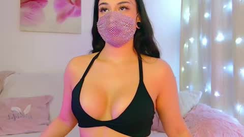 Snapshot of the__sabenna chatting on 17, 12, 2025 Madina online show from 17, 12, 2025