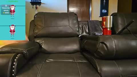 Snapshot of the_alpha_dog_xxx chatting on 30, 12, 2024 the_alpha_dog_xxx online show from 30, 12, 2024