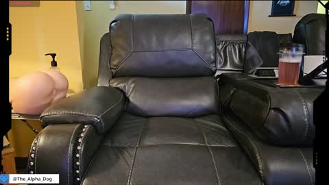 Snapshot of the_alpha_dog_xxx chatting on 1, 2, 2025 the_alpha_dog_xxx online show from 1, 2, 2025