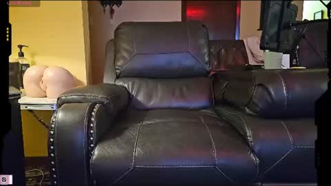 the_alpha_dog_xxx online show from 17, 7, 2026