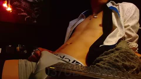 GIORGGIO online show from 4, 2, 2025