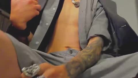 GIORGGIO online show from 24, 2, 2025