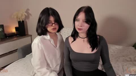 Snapshot of the_cure___ chatting on 8, 12, 2024 EllaLyn online show from 8, 12, 2024