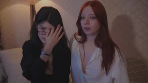 Snapshot of the_cure___ chatting on 17, 9, 2025 EllaLyn online show from 17, 9, 2025