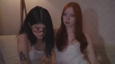 Snapshot of the_cure___ chatting on 10, 10, 2025 EllaLyn online show from 10, 10, 2025