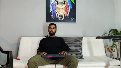 SCOTT  THEO  KAMERON  GENDERSON online show from 19, 12, 2024