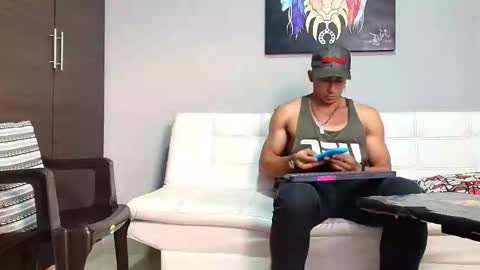 SCOTT  THEO  KAMERON  GENDERSON online show from 20, 2, 2025