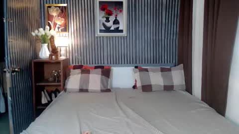 Snapshot of the_hottestlisa chatting on 12, 2, 2026 IG Lisa Avery Monroe online show from 12, 2, 2026