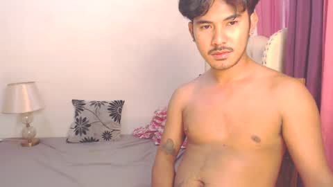 Snapshot of the_killian_jones chatting on 20, 2, 2025 ken online show from 20, 2, 2025