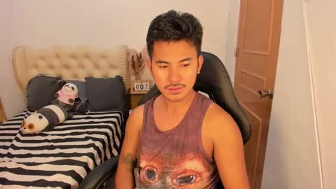 Snapshot of the_killian_jones chatting on 12, 1, 2026 ken online show from 12, 1, 2026