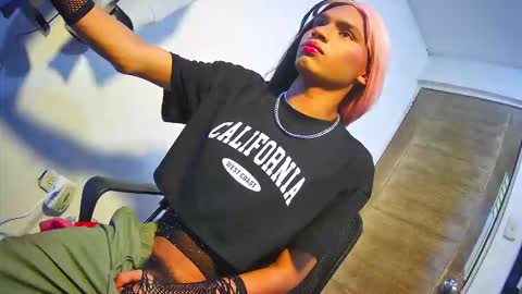 Sandra  3 online show from 26, 10, 2025