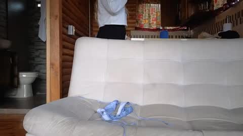 Snapshot of theauroramae chatting on 4, 2, 2025 theauroramae - online show from 4, 2, 2025