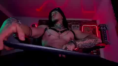 Snapshot of thebeastmaster_ chatting on 8, 9, 2025 the beast master online show from 8, 9, 2025