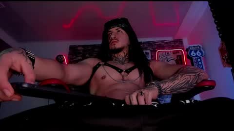 Snapshot of thebeastmaster_ chatting on 25, 9, 2025 the beast master online show from 25, 9, 2025