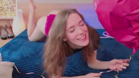 Emma 3 online show from 20, 6, 2026