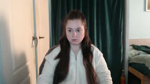 Snapshot of theblackdiamond194588 chatting on 6, 5, 2026 raissa online show from 6, 5, 2026