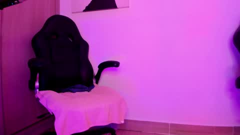 Alicia Alikath  online show from 9, 1, 2025