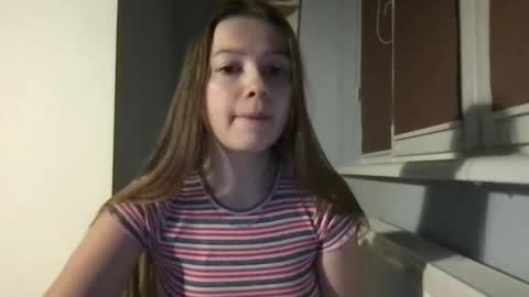 Snapshot of thecrystal chatting on 2, 2, 2025 Crystal online show from 2, 2, 2025