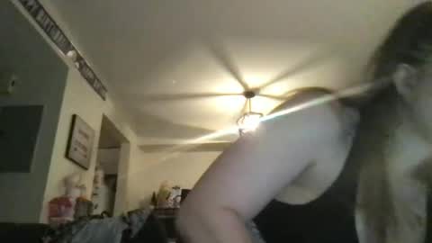 Masked Milf Christina online show from 6, 7, 2026