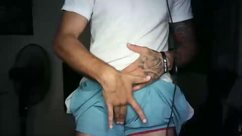 Snapshot of thedragonboyxxx chatting on 15, 3, 2026 thedragonboyxxx online show from 15, 3, 2026