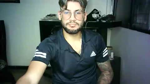 Snapshot of thedragonboyxxx chatting on 21, 3, 2026 thedragonboyxxx online show from 21, 3, 2026